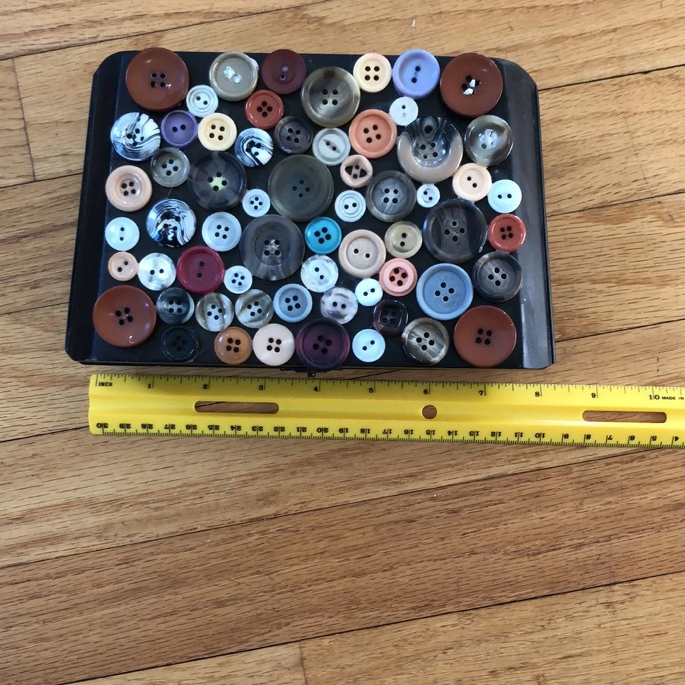 Vintage Cigar/Button Box
